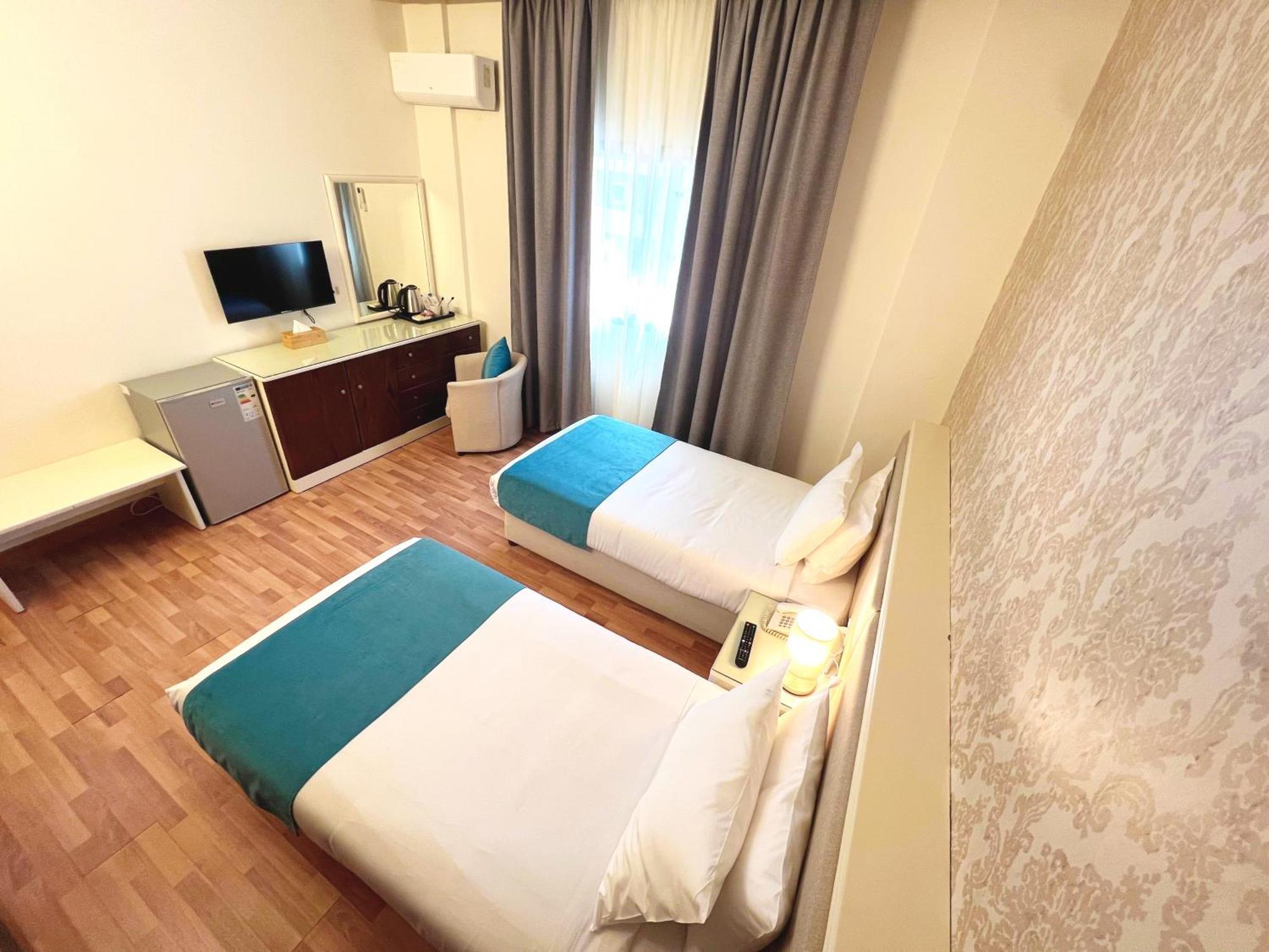 Hotel Mediterranee Beyrouth Exterior photo
