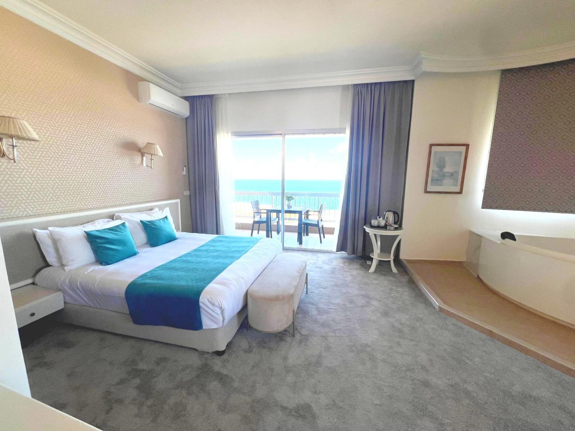 Hotel Mediterranee Beyrouth Exterior photo