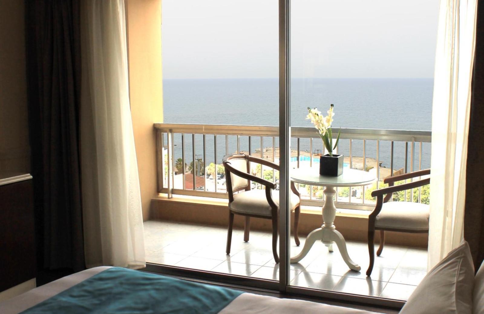 Hotel Mediterranee Beyrouth Exterior photo
