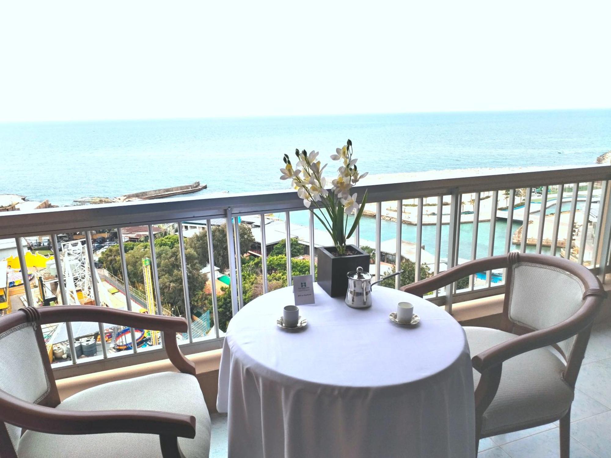Hotel Mediterranee Beyrouth Exterior photo