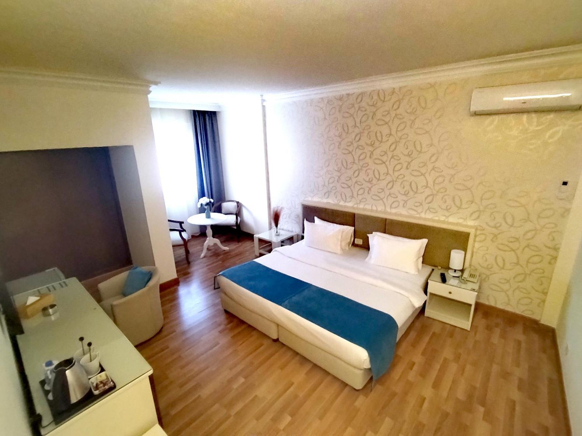 Hotel Mediterranee Beyrouth Exterior photo