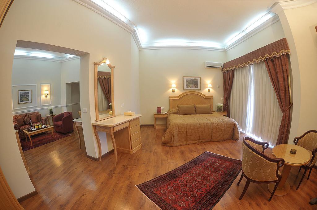 Hotel Mediterranee Beyrouth Exterior photo